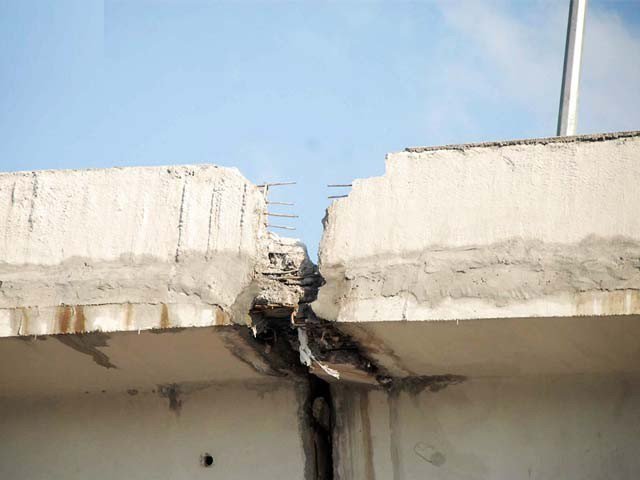 Pakistan Jolted by Earthquake